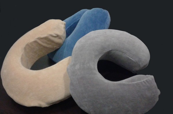 Gel Gelschaum Reise Nackenhörnchen Nackenkissen Nackenstütze Reisekissen 30x30x10 cm mit Velourbezug grau